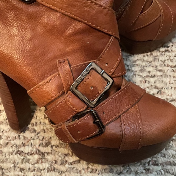 Tan boots - Picture 2 of 3